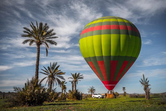 Hot air balloon​